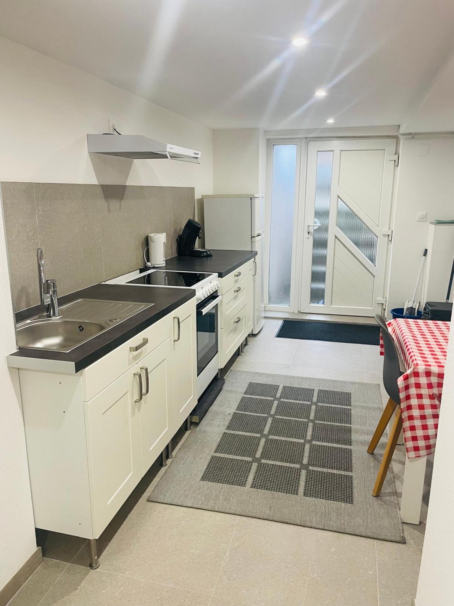 Appartement Bes,, F2 Renove Confort Avec Entree Independante Wittenheim Eksteriør bilde